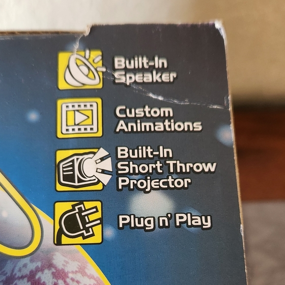 Mr. Chill Animated Talking Snowman - Picture 4 of 7